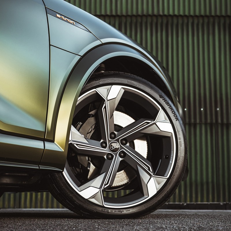 lg Audi E Tron  4 - MaxV Detailing 